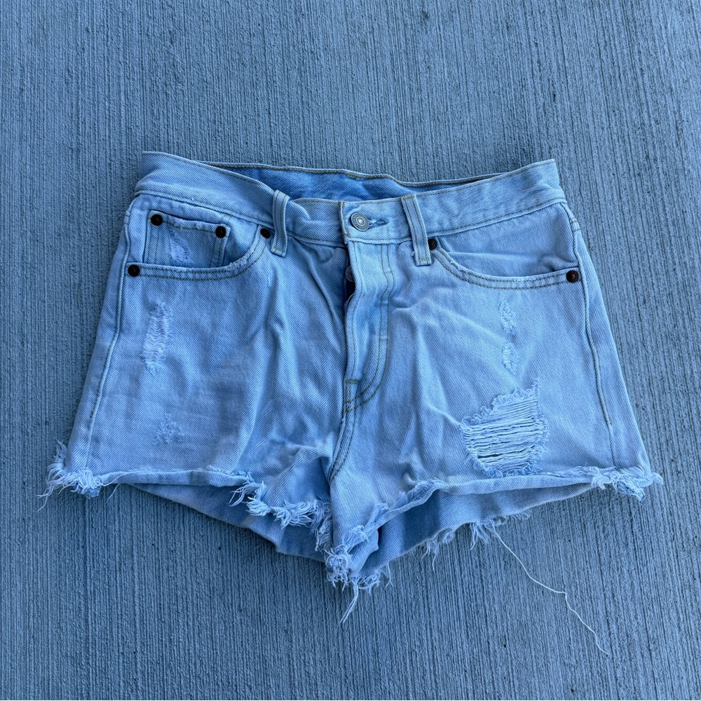levi’s cut off denim shorts